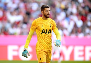 开云体育下载-斯基拉：维卡里奥希望赛季结束离开热刺，国米已与其取得联系